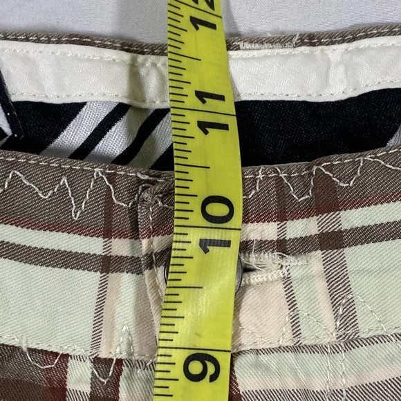 Volcom Stone Shorts Men 28 Brown Cream Light Blue Plaid Chino - Picture 4 of 9